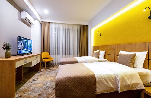 Iasi Hotel | Grand View Hotel & Suites Copou