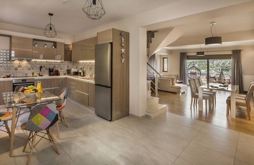Argostoli Town Apartment | Grand View Maisonette
