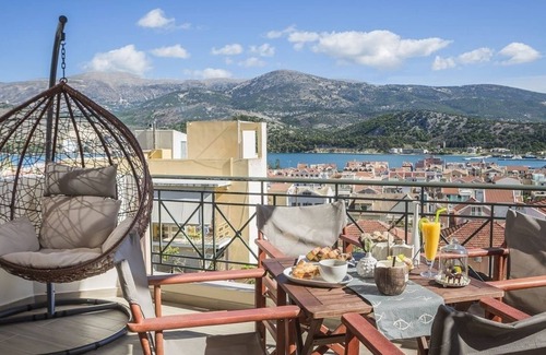 Argostoli Town Apartment | Grand View Maisonette