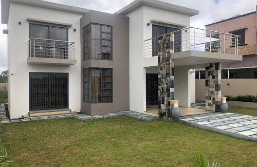 Union Park House | Grand View Villa
