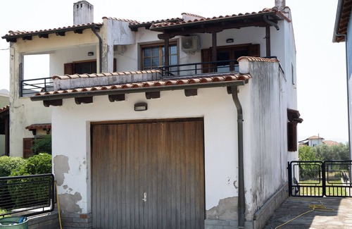 Krinidhes Villa | Grand Villa Philippi