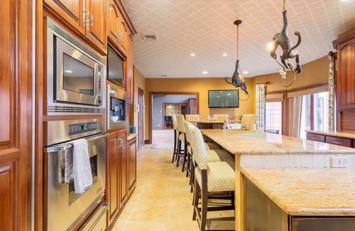 Glasser House | Grand Villa Sparta/pool koi pond cinema game room