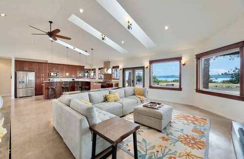Oak Harbor House | Grand Waterfront Getaway Olympic Views & amenities