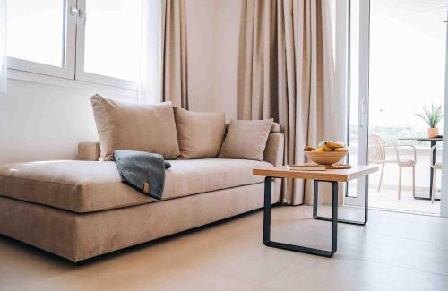 Agkisaras Apartment | Grand White Apartments