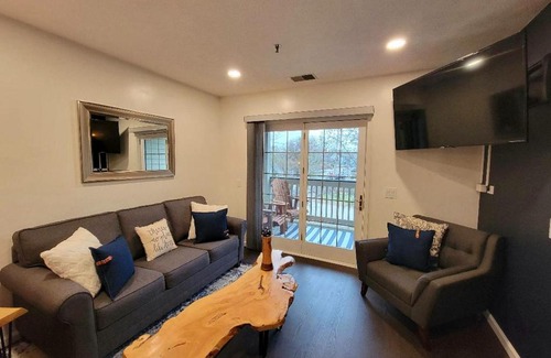 Nashville Hotel | Grand Wood Suites