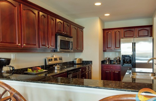 Estate Enighed Condo | Grande Bay Waterfront Condo
