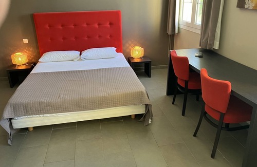 Centuri Bed & Breakfast | Grande Chambre Lumineuse Dans Pittoresque Port de Pêche