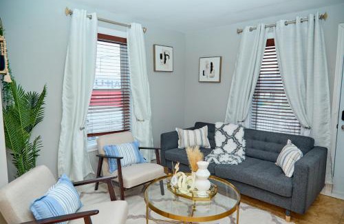 Saint-Edmond Apartment | Grande maison moderne 4 chambres - Spa, Jardin & Parking gratuit - Idéale Familles et groupes