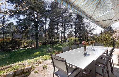 Limonest House | Grande Maison AU Calme Avec Très Grand Jardin
