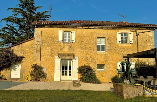 Marthon Cottage | Grande Maison de Charme à la Campagne : Piscine, Pétanque