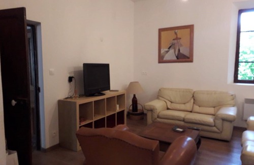 Bastelica House | Grande Maison en Pierre de 8 Chambres au Coeur du Village de Bastelica