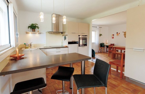 Langlade House | Grande Maison Familiale Avec Piscine Dans Quartier Résidentiel Calme