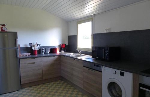 Vaumas House | Grande maison moderne avec jardin, près de châteaux et du Parc Le Pal - FR-1-489-99