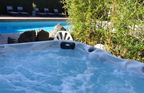 Chaudes-Aigues House | Grande Maison pour les groupes 14pers max