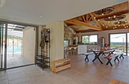 Sail-les-Bains House | Grande maison rénovée avec piscine chauffée, salle de jeux, pour 14 pers. à Sail-les-Bains - FR-1-496-301