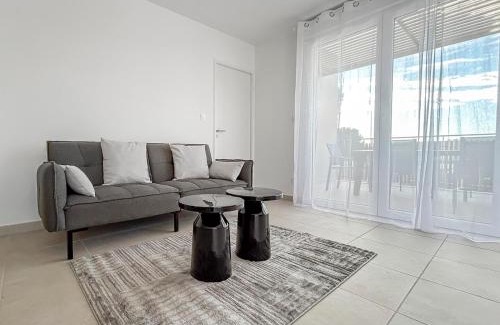 Vias House | Grande Terrasse & Parking - à Vias