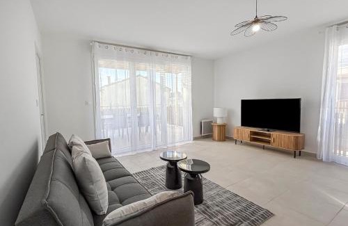 Vias House | Grande Terrasse & Parking - à Vias