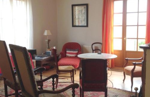 Villeneuve-sur-Lot Villa | Grande Villa à Villeneuve-sur-Lot avec Piscine Privée