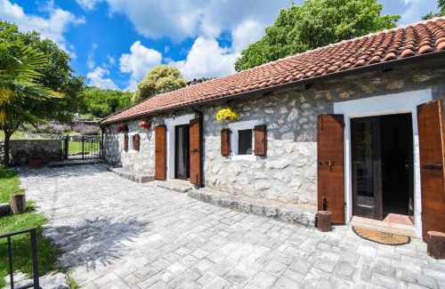 Pricelje Villa | GRANDFATHER'S Secret