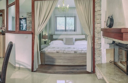 Vela Luka Resort | Grandiose Dalmatian stone Villa with apartments, swimming pool, jacuzzi, sauna