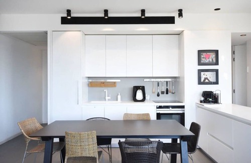 Tel Aviv Apartment | Grandiose in White City by HolyGuest