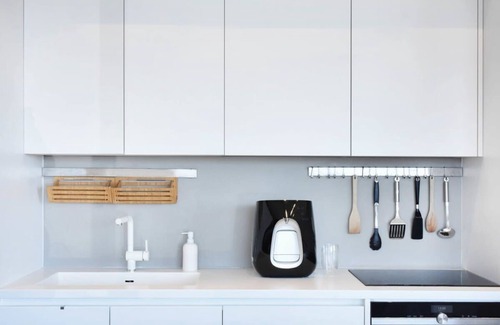 Tel Aviv Apartment | Grandiose in White City by HolyGuest