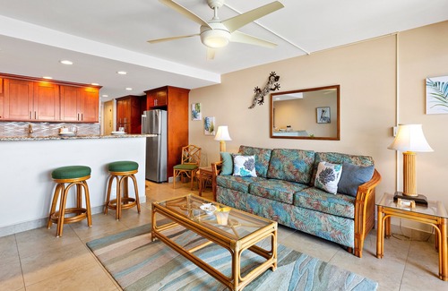 Maalaea Condo | Grandiose ocean views with a renovated kitchen