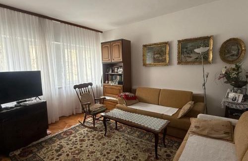 Old Town Apartment | Grandma's City Center Apartment
