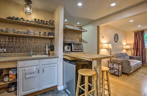 Lake Ann Apartment | Grandma's House LA 1-bedroom apartment just 22 minutes to Lake Michigan