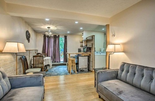 Lake Ann Apartment | Grandma's House LA 1-bedroom apartment just 22 minutes to Lake Michigan