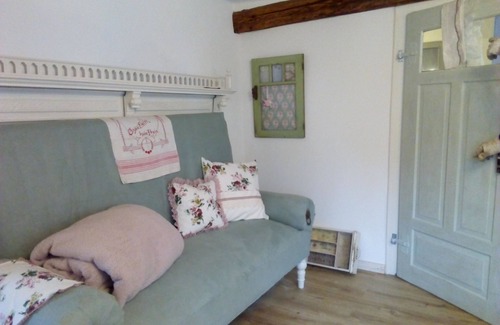 Lauingen House | Grandma's jewelry boxes live in shabby style