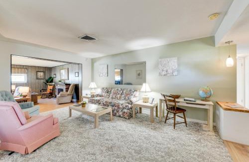 Pinellas Park House | Grandpa Daves Vintage Getaway in Pinellas Park!