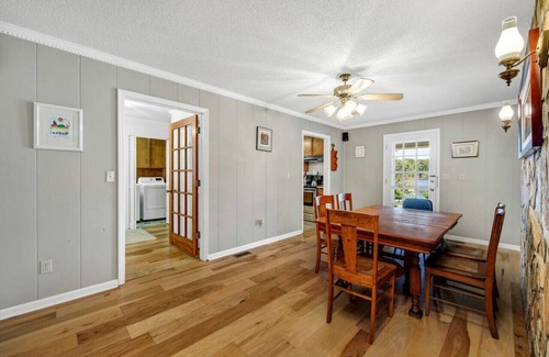 Prosperity House | Grandpa's House | 2 Kayaks | Sleeps 6