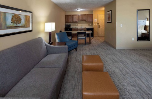 Luverne Hotel | Grandstay Hotel And Suites Luverne