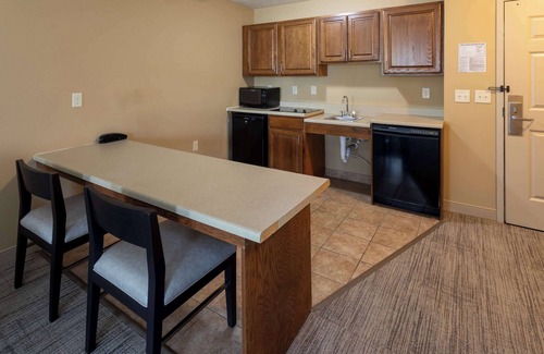 Luverne Hotel | Grandstay Hotel And Suites Luverne
