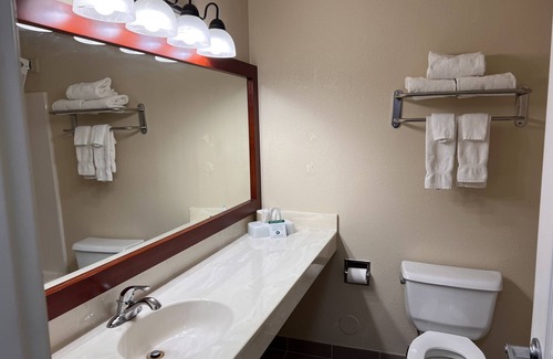Waseca Hotel | Grandstay Hotel and Suites