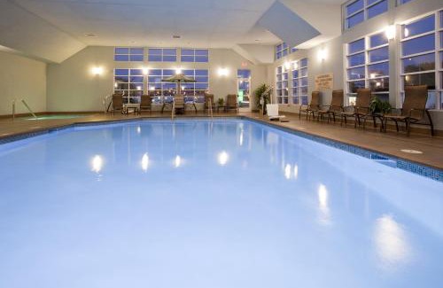 Glenwood Hotel | GrandStay Hotel & Suites - Glenwood