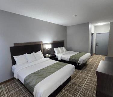 Minocqua Hotel | GrandStay Hotel & Suites Minocqua