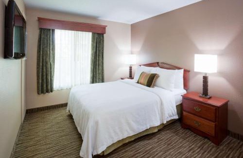 Eau Claire Hotel | GrandStay Residential Suites Hotel - Eau Claire