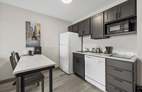 Rapid City Apartment | GrandStay Residential Suites - Rapid City