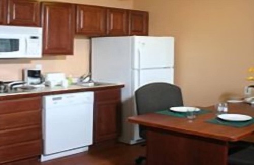 Faribault Hotel | GrandStay Residential Suites Hotel