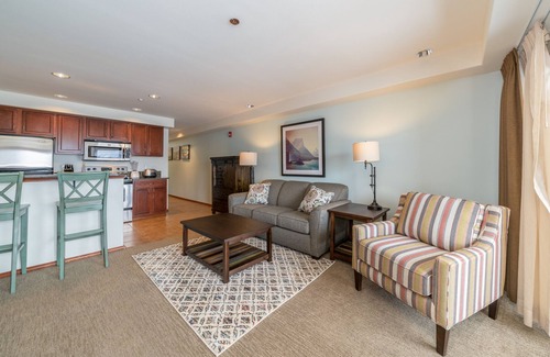 Chelan Condo | Grandview 512 Waterfront condo on Lake Chelan