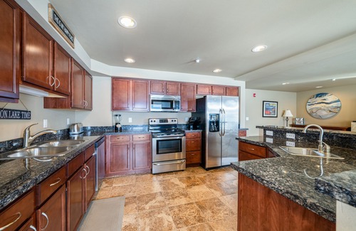 Chelan Condo | Grandview 540 2 Bedroom Executive Waterfront condo
