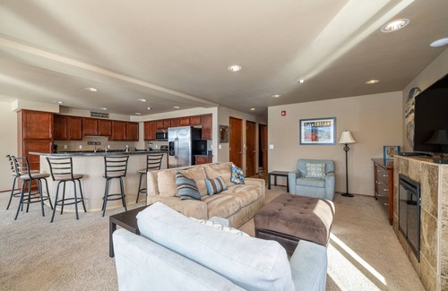 Chelan Condo | Grandview 540 2 Bedroom Executive Waterfront condo