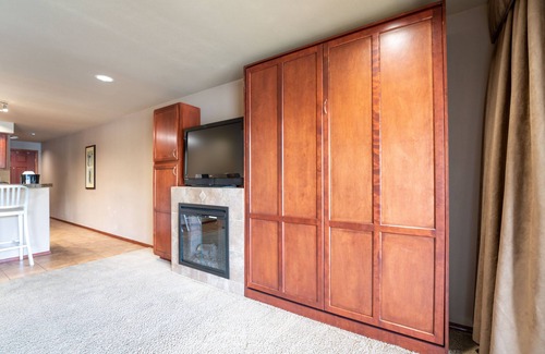 Chelan Condo | Grandview 623 Waterfront condo on Lake Chelan