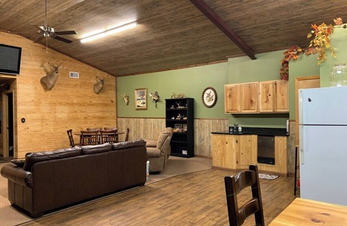 Ethel Apartment | Grandview Acres Bunkhouse