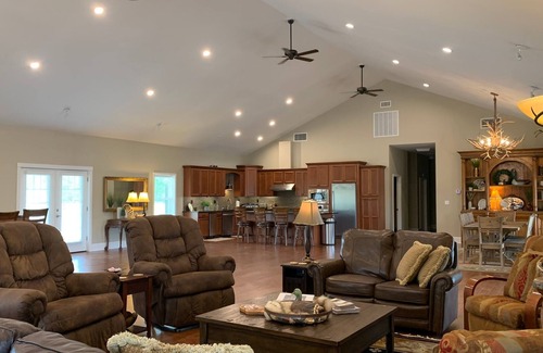 Ethel Apartment | Grandview Acres Lodge
