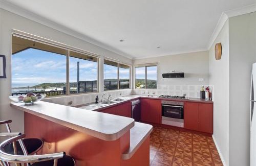 Gracetown House | Grandview Holiday Beach House