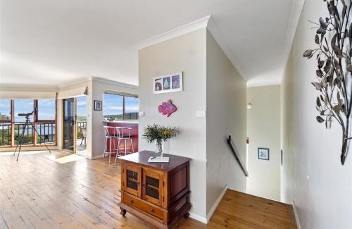 Gracetown House | Grandview Holiday Beach House