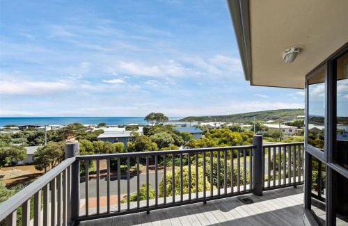 Gracetown House | Grandview Holiday Beach House